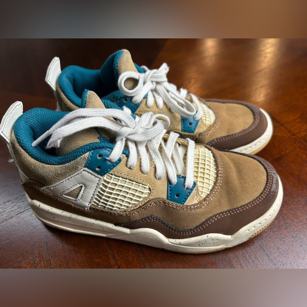 Jordan 4 retro Kids Sneakers in Brown and Cream size 2Y - Picture 7 of 9